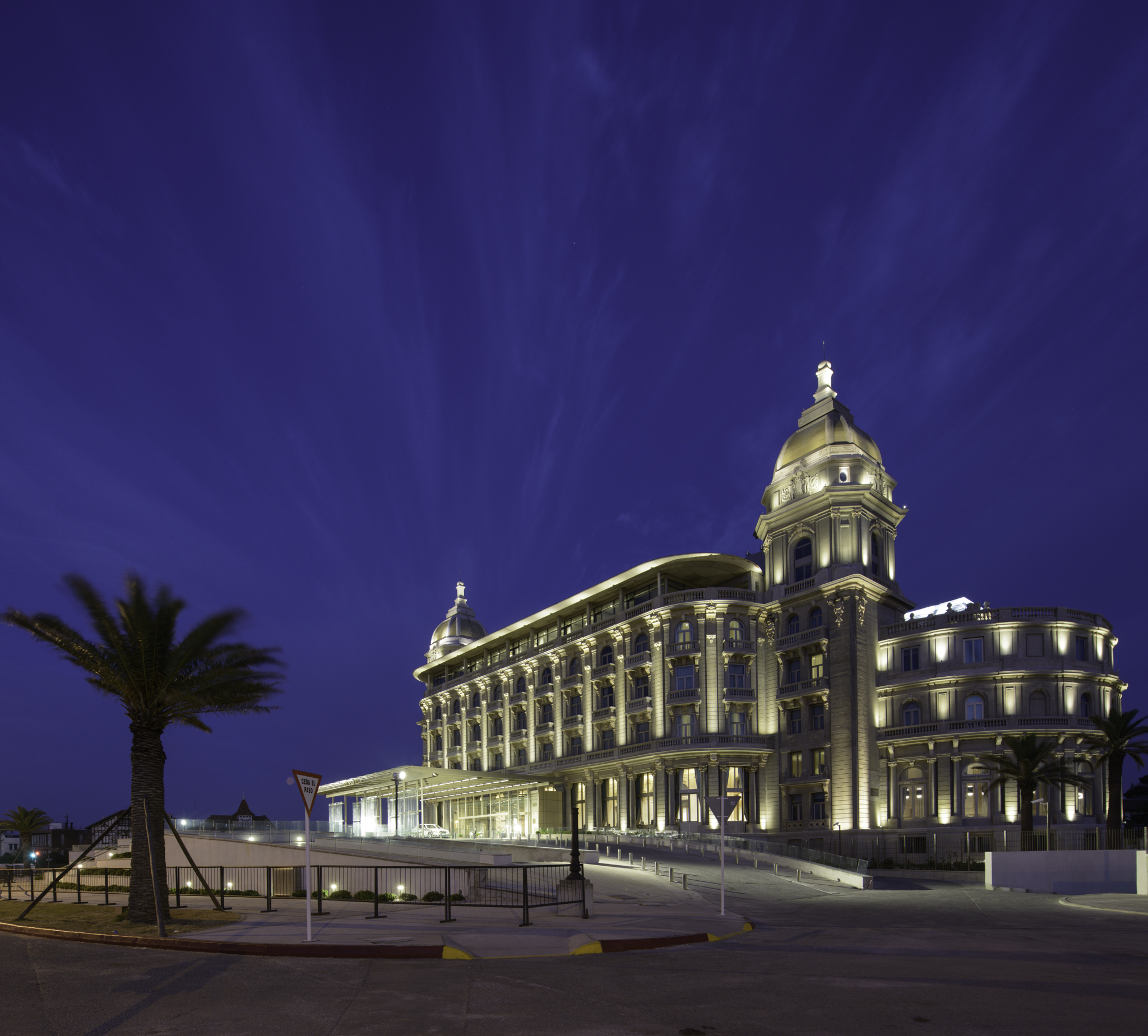 Parking Sofitel Montevideo Casino Carrasco Fachada Oficial
